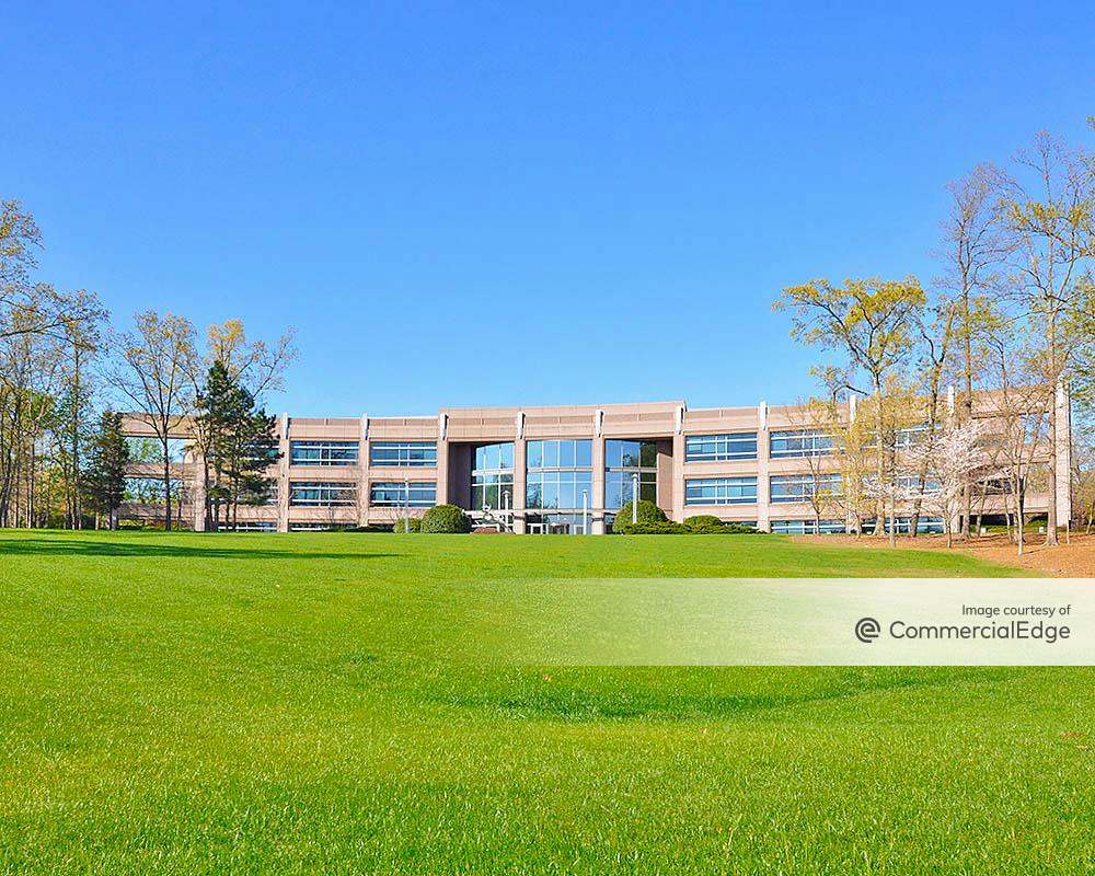 2000 John Deere Run, Cary, NC Office Space